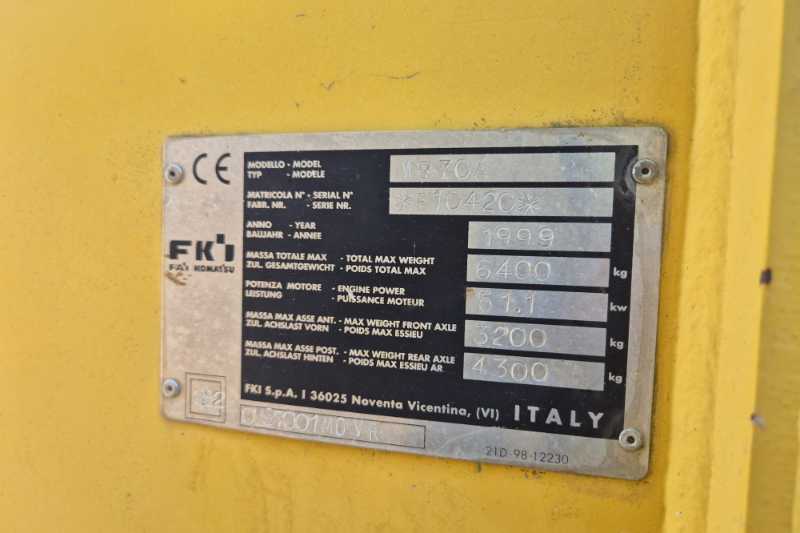 OmecoHub - Immagine KOMATSU WB70A